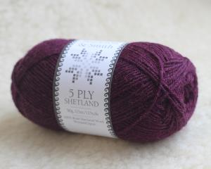 5-ply shetland - aubergine at Wabi Sabi