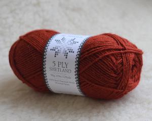 5-ply shetland - rust at Wabi Sabi