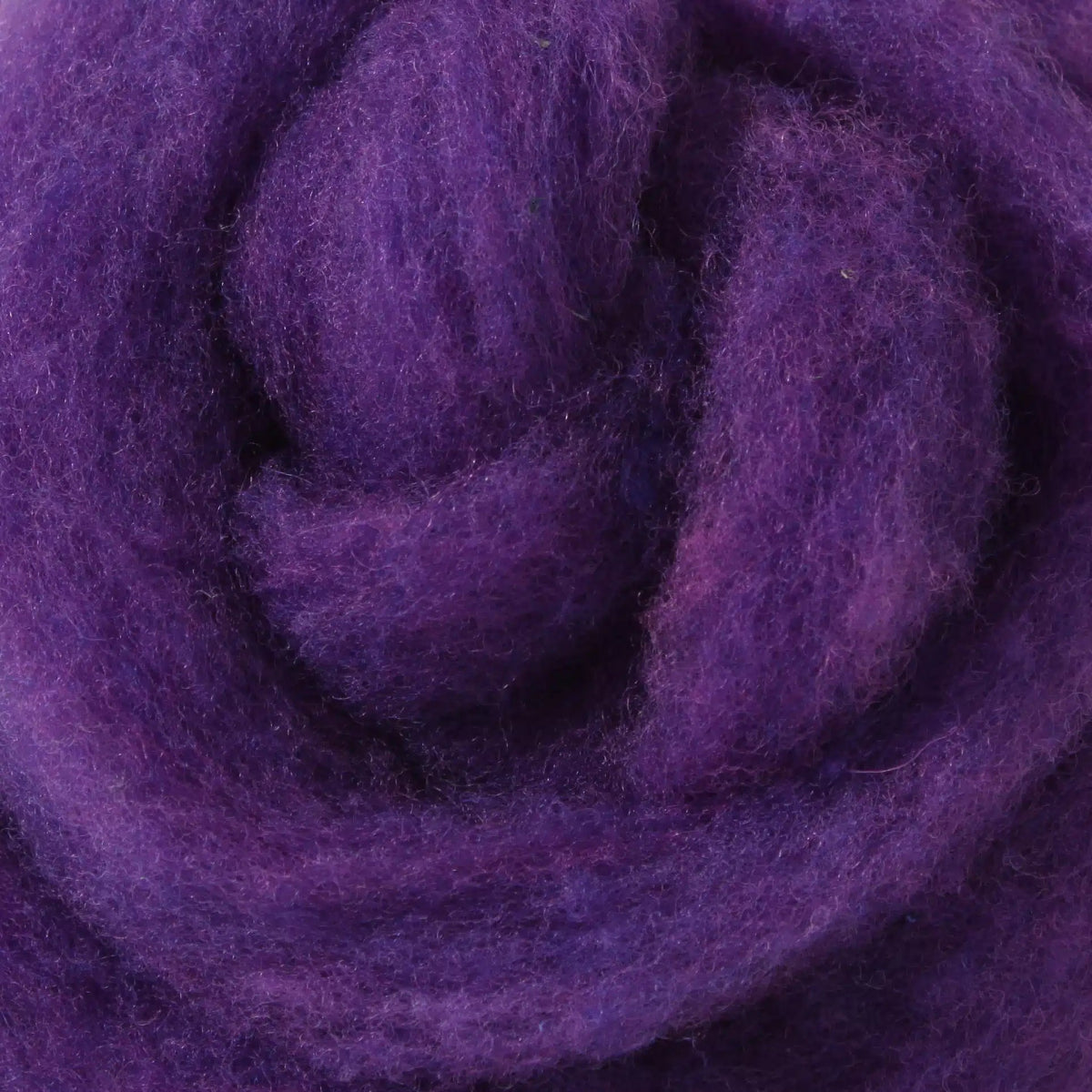 '17 Purple ' 100% canadian wool roving by gram by Custom Woolen Mills | Wabi Sabi
