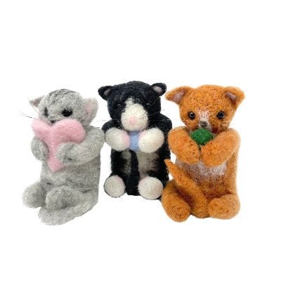 'cute kitties(medium) ' felting kits by the crafty kit co | Wabi Sabi