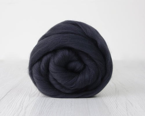 'graphite ' corriedale roving by gram by ashford / dyeing house gallery | Wabi Sabi