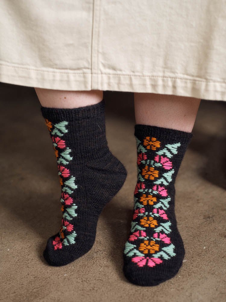 ' ' kindred knits: patterns from my estonian family archives by aleks byrd | Wabi Sabi