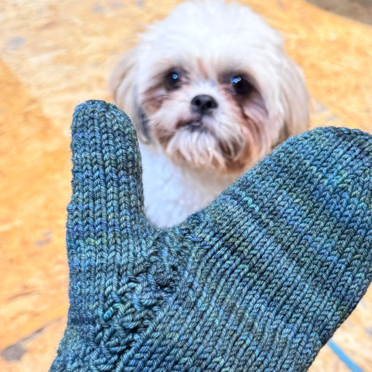 miko's mittens by impertiknits | Wabi Sabi