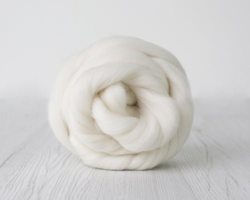 'milk ' corriedale roving by gram by ashford / dyeing house gallery | Wabi Sabi
