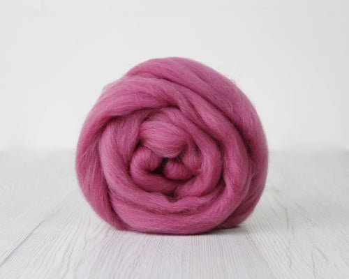 'orchid ' corriedale roving by gram by ashford / dyeing house gallery | Wabi Sabi
