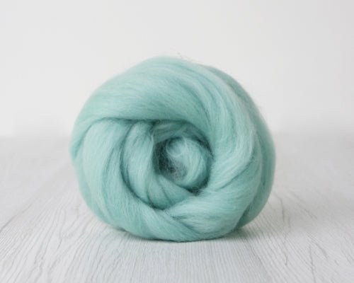 'paradise ' corriedale roving by gram by ashford / dyeing house gallery | Wabi Sabi