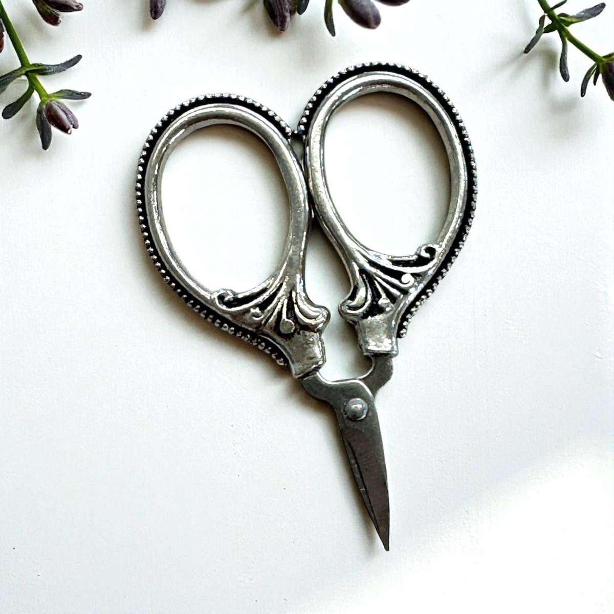 Petite Thread Snips by Firefly Notes at Wabi Sabi