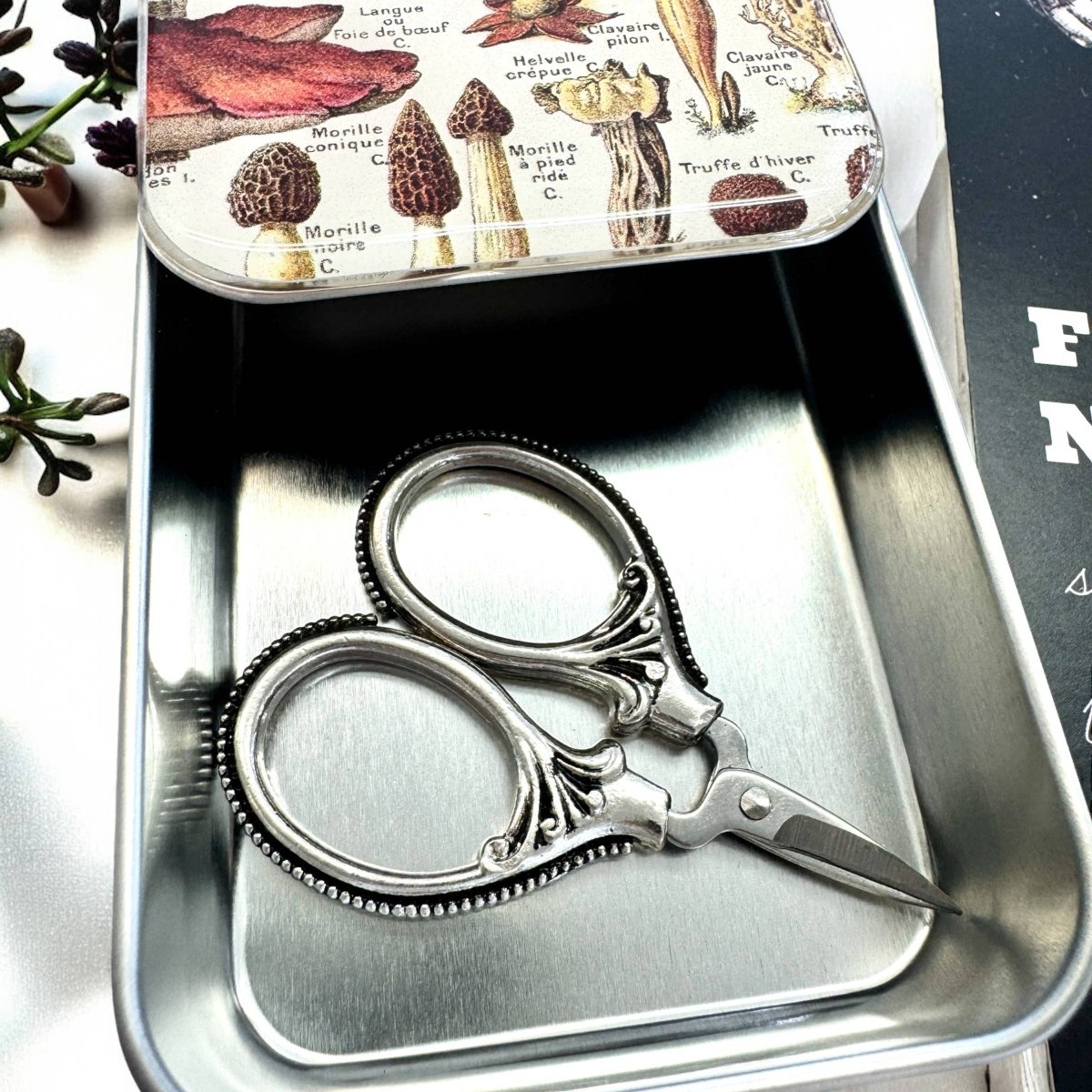 Petite Thread Snips by Firefly Notes at Wabi Sabi