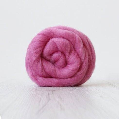 'cyclamen ' corriedale roving by gram by Ashford / DHG | Wabi Sabi
