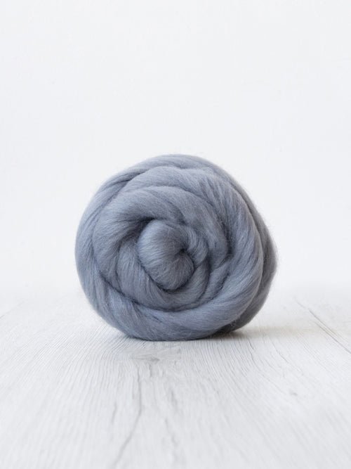 'shabby grey ' corriedale roving by gram by Ashford / DHG | Wabi Sabi